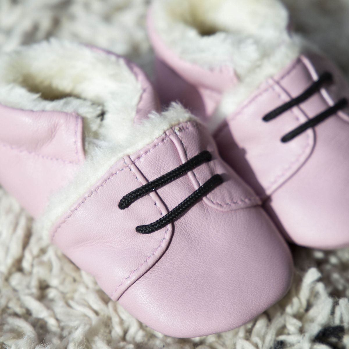 Lambskin Baby Shoes – pink